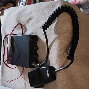 UNIDEN CB RADIO W/ NORTHSTAR MIC